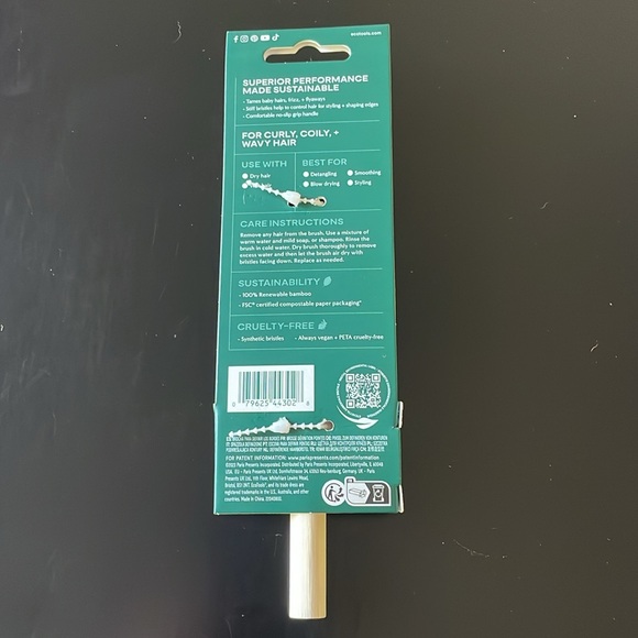 Edge Defining & Smoothing Hairbrush - Picture 6 of 6